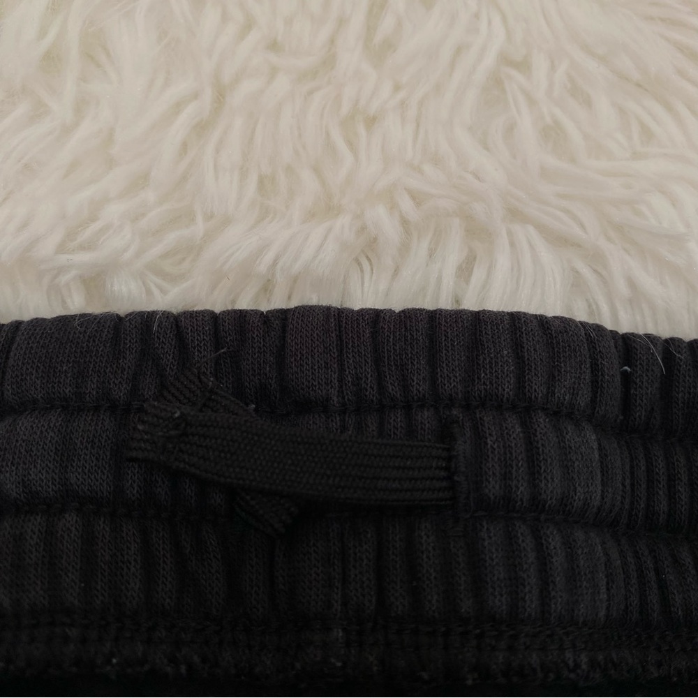Retro Adidas 3 stripe sweatpants / joggers - black & white stripes - Picture 7 of 14